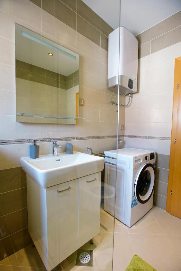 Maslina & Lavanda Apartman Podstrana Kültér fotó